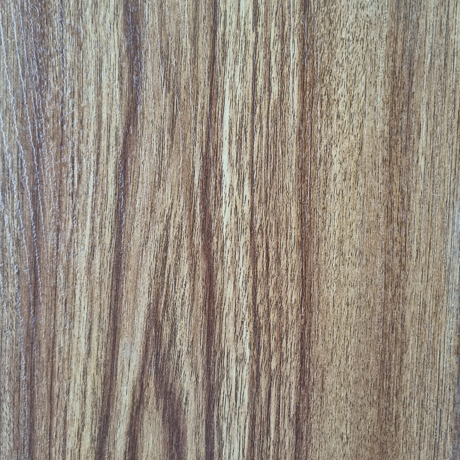 WhatsApp-Image-2025-02-06-at-14.55.05-3.jpeg PISO FOTOLAMINADO COLOR 198-5 ROBLE CACAO - Imagen 1